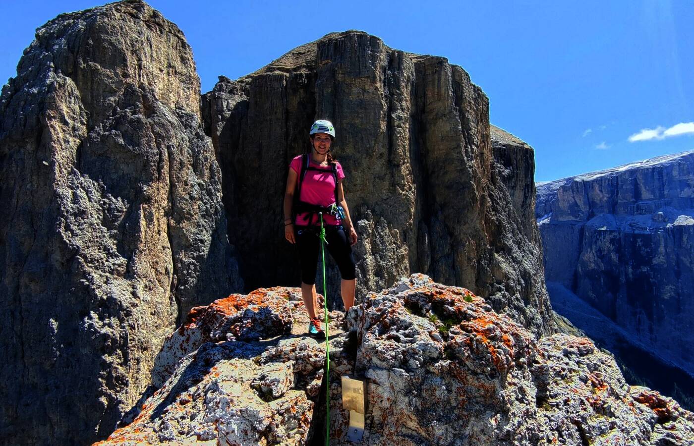 Von der Halle in den Fels